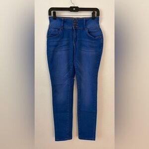 Wave Jeans SZ 9 Skinny Jeans With Functional Buttons and Zipper